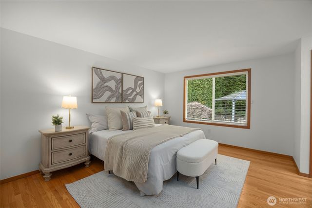 10821 181st Avenue NE, Redmond, WA 98052