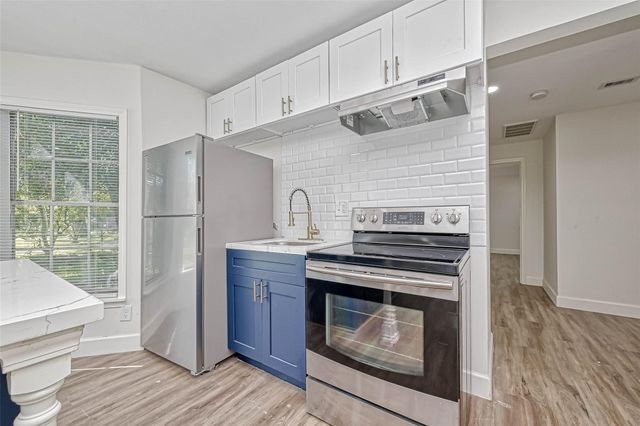 5609 Denmark Street A, Houston, TX 77028