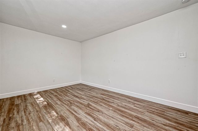 5609 Denmark Street A, Houston, TX 77028