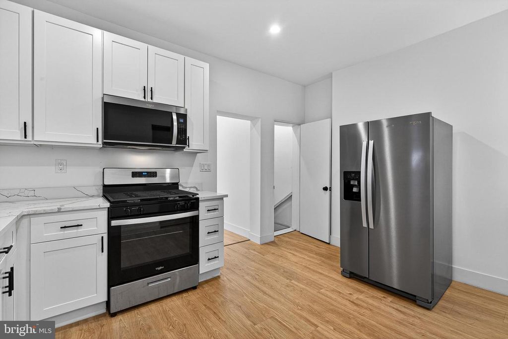 Image 15 of property listing at 2917 MARKLEY AVE, Baltimore, MD 21214