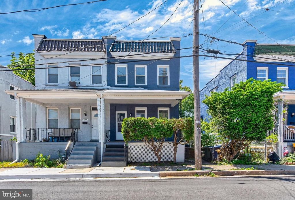 Image 2 of property listing at 2917 MARKLEY AVE, Baltimore, MD 21214