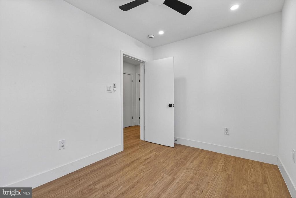 Image 22 of property listing at 2917 MARKLEY AVE, Baltimore, MD 21214