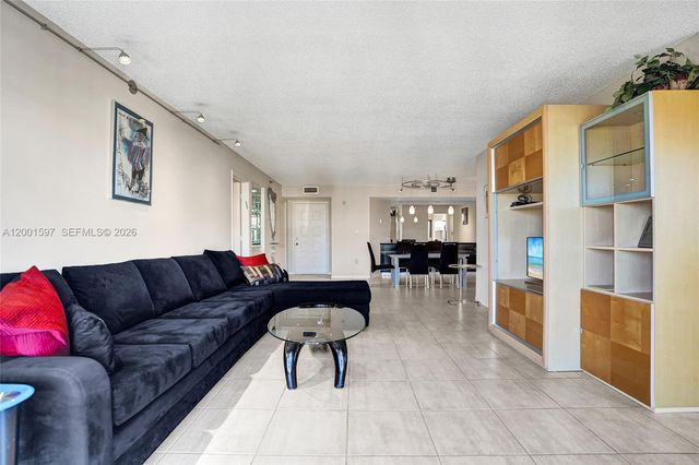 1201 S Ocean Drive 604N, Hollywood, FL 33019
