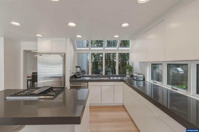 4344 NW Boxwood Dr, Corvallis, OR 97330