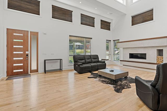 1002 W Grove Ave, Nashville, TN 37203
