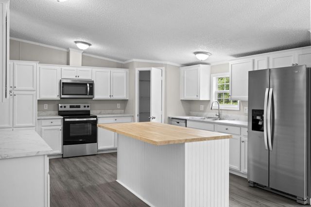 258 Rodeo Drive, Eutawville, SC 29048