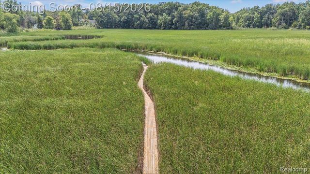 1522 Oregon Court, Waterford Charter Township, MI 48327