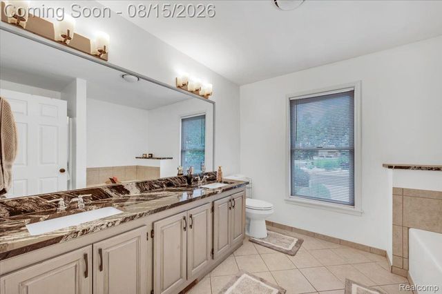 1522 Oregon Court, Waterford Charter Township, MI 48327