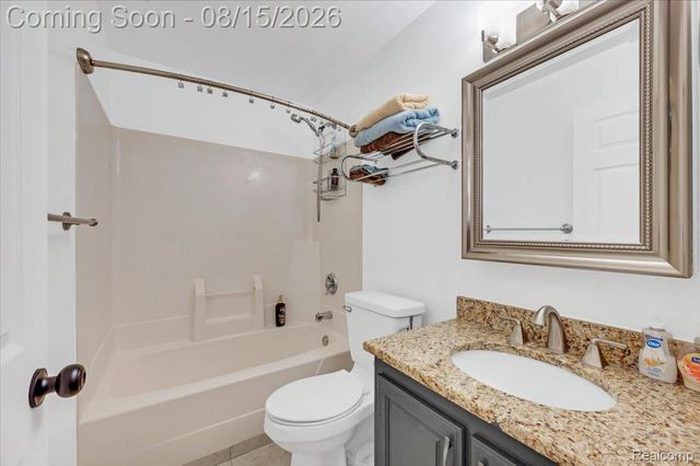 1522 Oregon Court, Waterford Charter Township, MI 48327