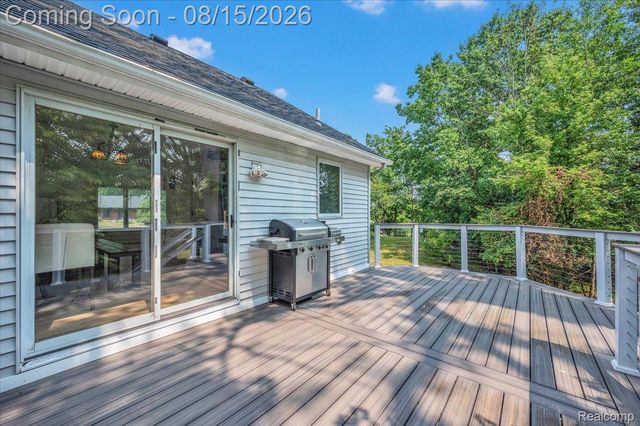 1522 Oregon Court, Waterford Charter Township, MI 48327