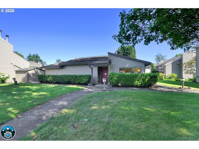 2101 LAKE ISLE Ct, Eugene, OR 97401