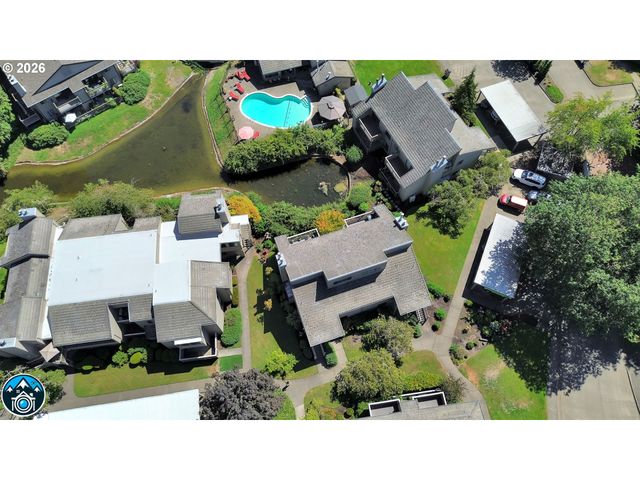 2101 LAKE ISLE Ct, Eugene, OR 97401