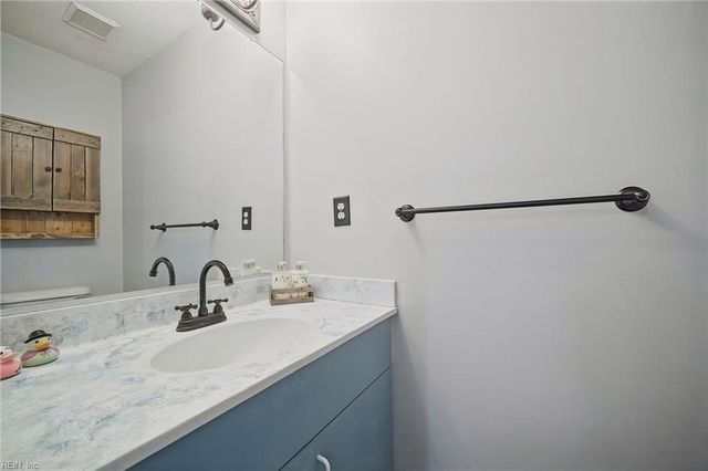 3832 Lasalle Dr Apt 109, Virginia Beach, VA 23453