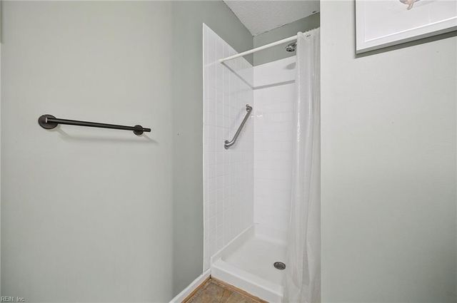 3832 Lasalle Dr Apt 109, Virginia Beach, VA 23453