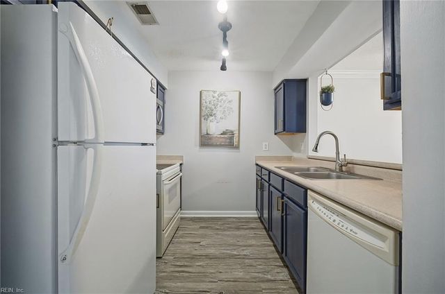 3832 Lasalle Dr Apt 109, Virginia Beach, VA 23453