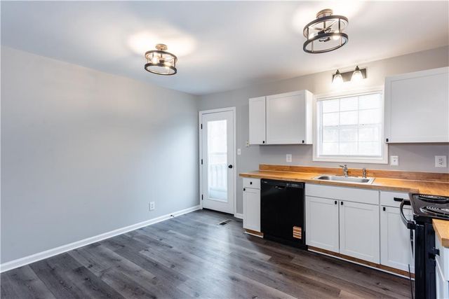 871 Tall Deer Drive, Fairburn, GA 30213