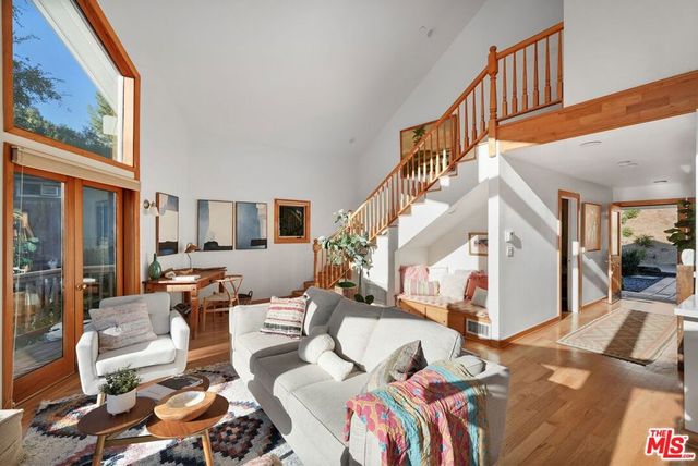 2449 Nuez Way, Topanga, CA 90290