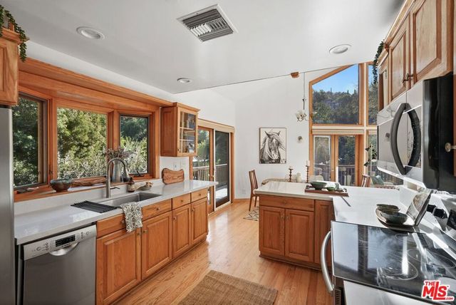 2449 Nuez Way, Topanga, CA 90290