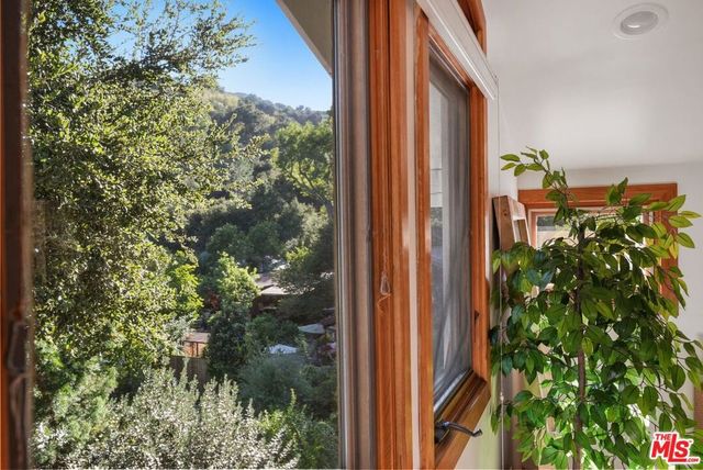 2449 Nuez Way, Topanga, CA 90290
