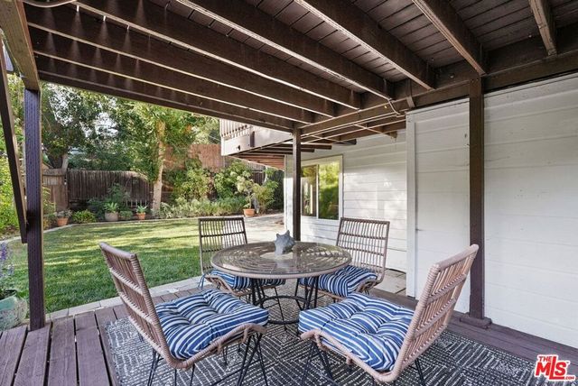 2449 Nuez Way, Topanga, CA 90290