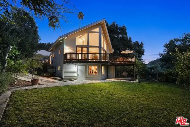 2449 Nuez Way, Topanga, CA 90290