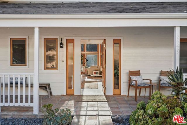 2449 Nuez Way, Topanga, CA 90290