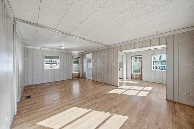 7803 46TH AVENUE N 44, St Petersburg, FL 33709