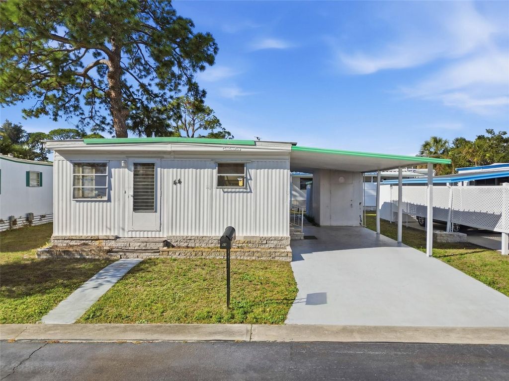 7803 46TH AVENUE N 44, St Petersburg, FL 33709