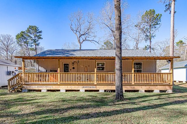 416 Windomere Drive, Livingston, TX 77351