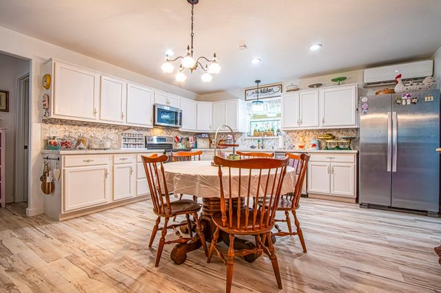 416 Windomere Drive, Livingston, TX 77351