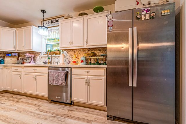 416 Windomere Drive, Livingston, TX 77351