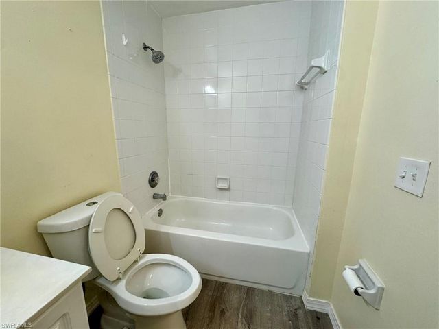 2153 Sunshine BLVD # 4, Naples, FL 34116