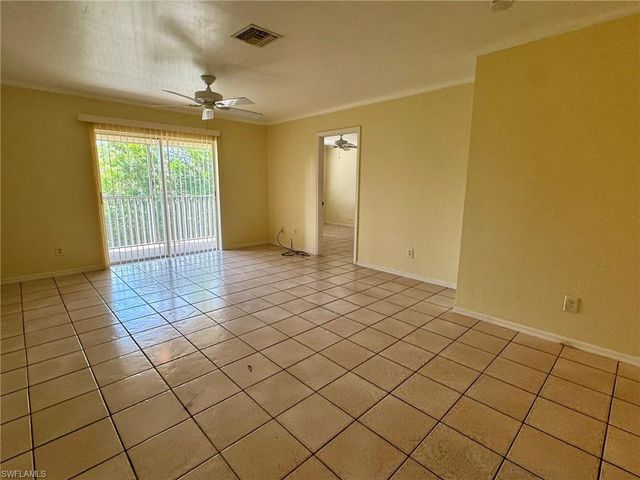 2153 Sunshine BLVD # 4, Naples, FL 34116