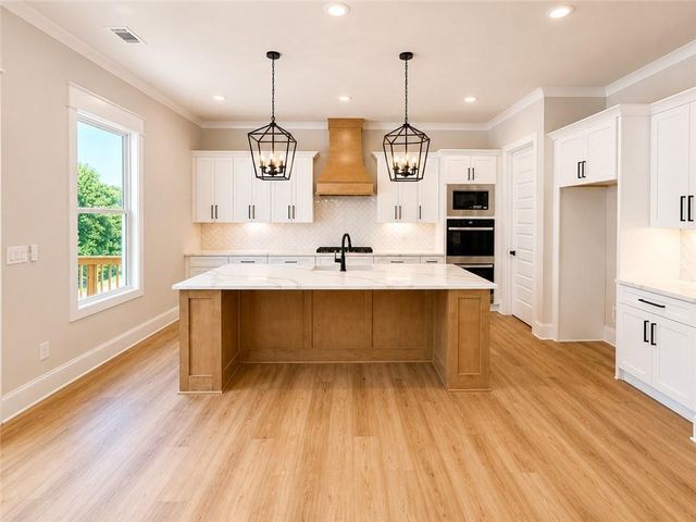 3983 MEADOWLAND Drive, Jefferson, GA 30549
