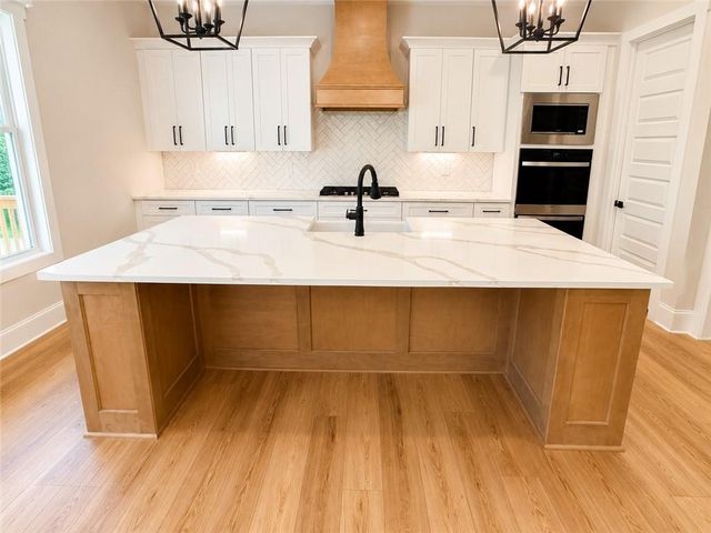 3983 MEADOWLAND Drive, Jefferson, GA 30549