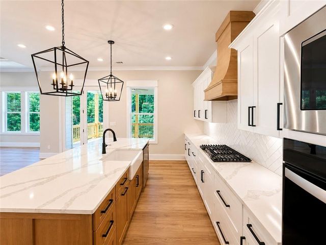 3983 MEADOWLAND Drive, Jefferson, GA 30549