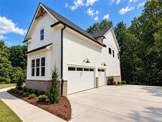 3983 MEADOWLAND Drive, Jefferson, GA 30549