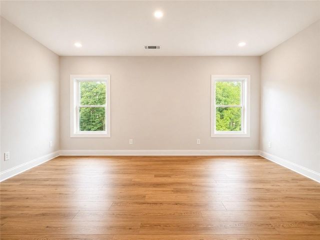 3983 MEADOWLAND Drive, Jefferson, GA 30549