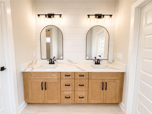 3983 MEADOWLAND Drive, Jefferson, GA 30549