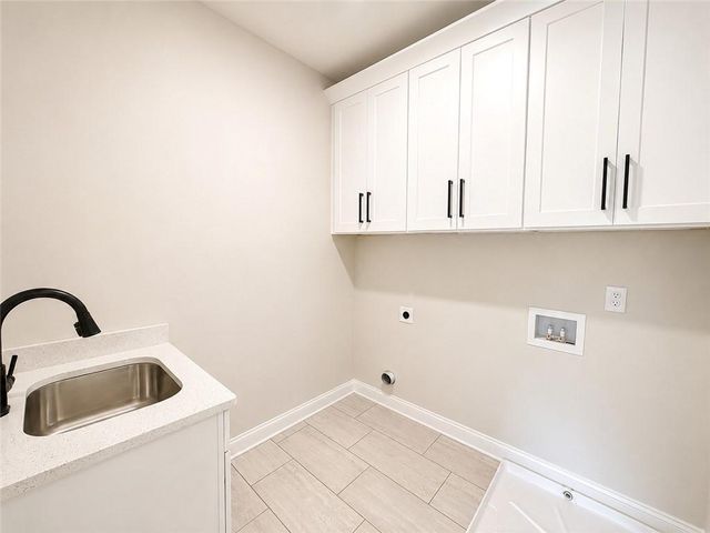 3983 MEADOWLAND Drive, Jefferson, GA 30549