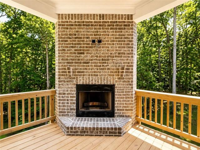 3983 MEADOWLAND Drive, Jefferson, GA 30549