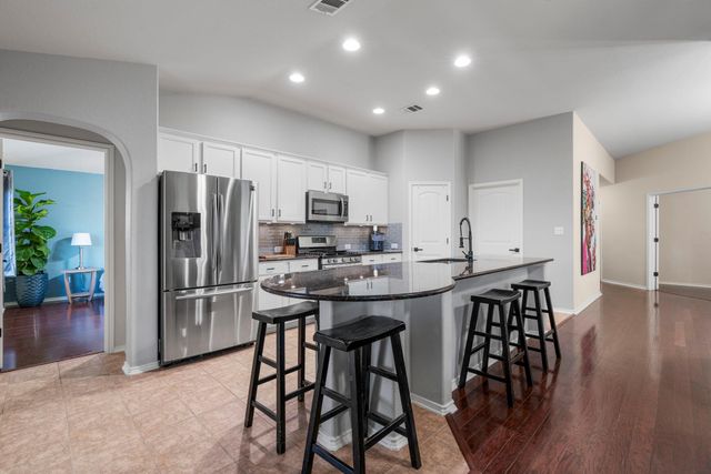 2112 O'Callahan DR, Austin, TX 78748