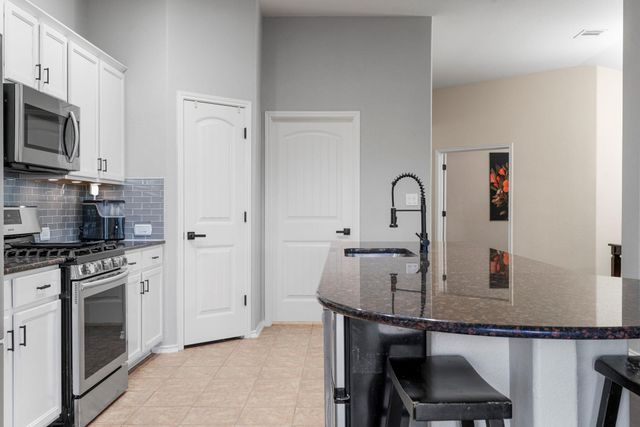 2112 O'Callahan DR, Austin, TX 78748