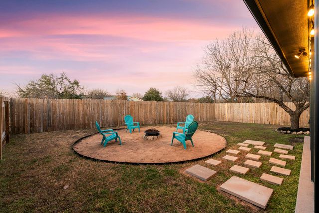 2112 O'Callahan DR, Austin, TX 78748