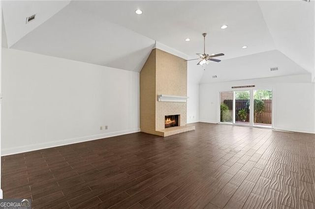 4413 Village Oaks Ridge, Atlanta, GA 30338