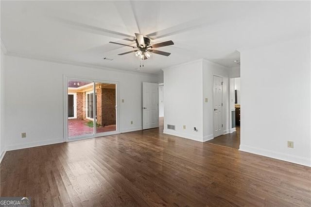4413 Village Oaks Ridge, Atlanta, GA 30338