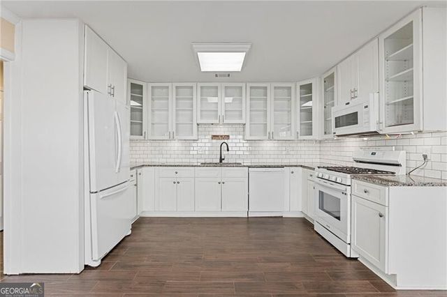 4413 Village Oaks Ridge, Atlanta, GA 30338