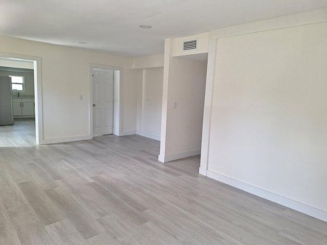 360 Barraclough Street, Fort Pierce, FL 34982