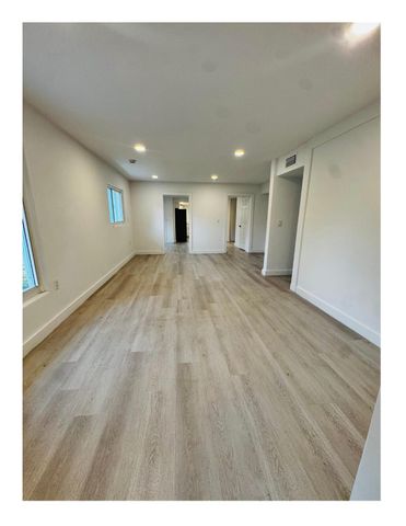 360 Barraclough Street, Fort Pierce, FL 34982