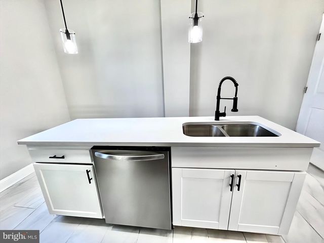 2328 CALVERTON HEIGHTS AVE, Baltimore, MD 21216